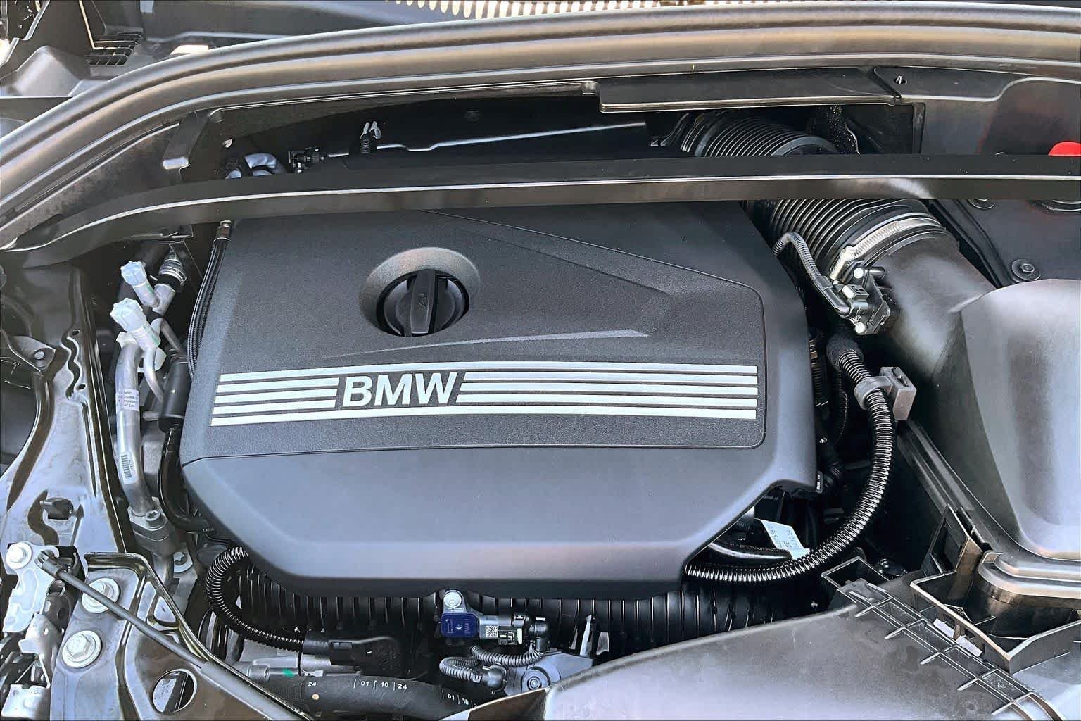 Certified Used 2025 Black Sapphire Metallic BMW xDrive28i image 35