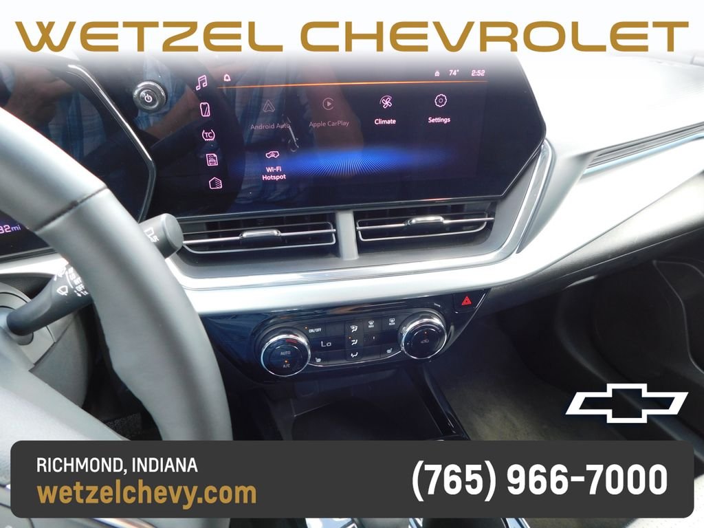 Used 2025 Red Chevrolet LT image 32