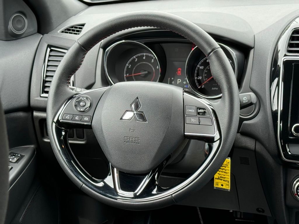 Used 2025  Mitsubishi 2.0 Trail Edition image 31