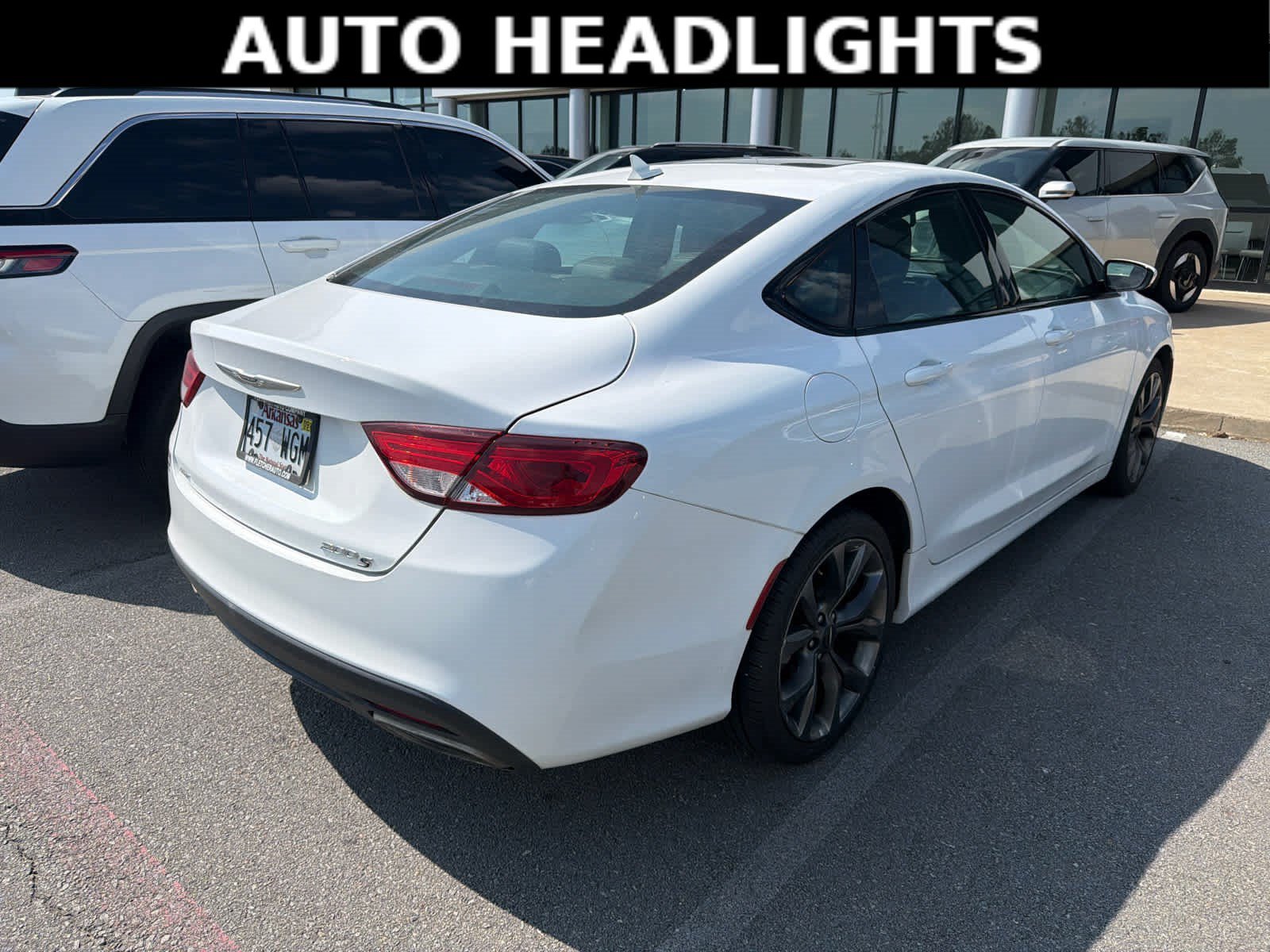 Used 2015 Bright White Clearcoat Chrysler S image 6