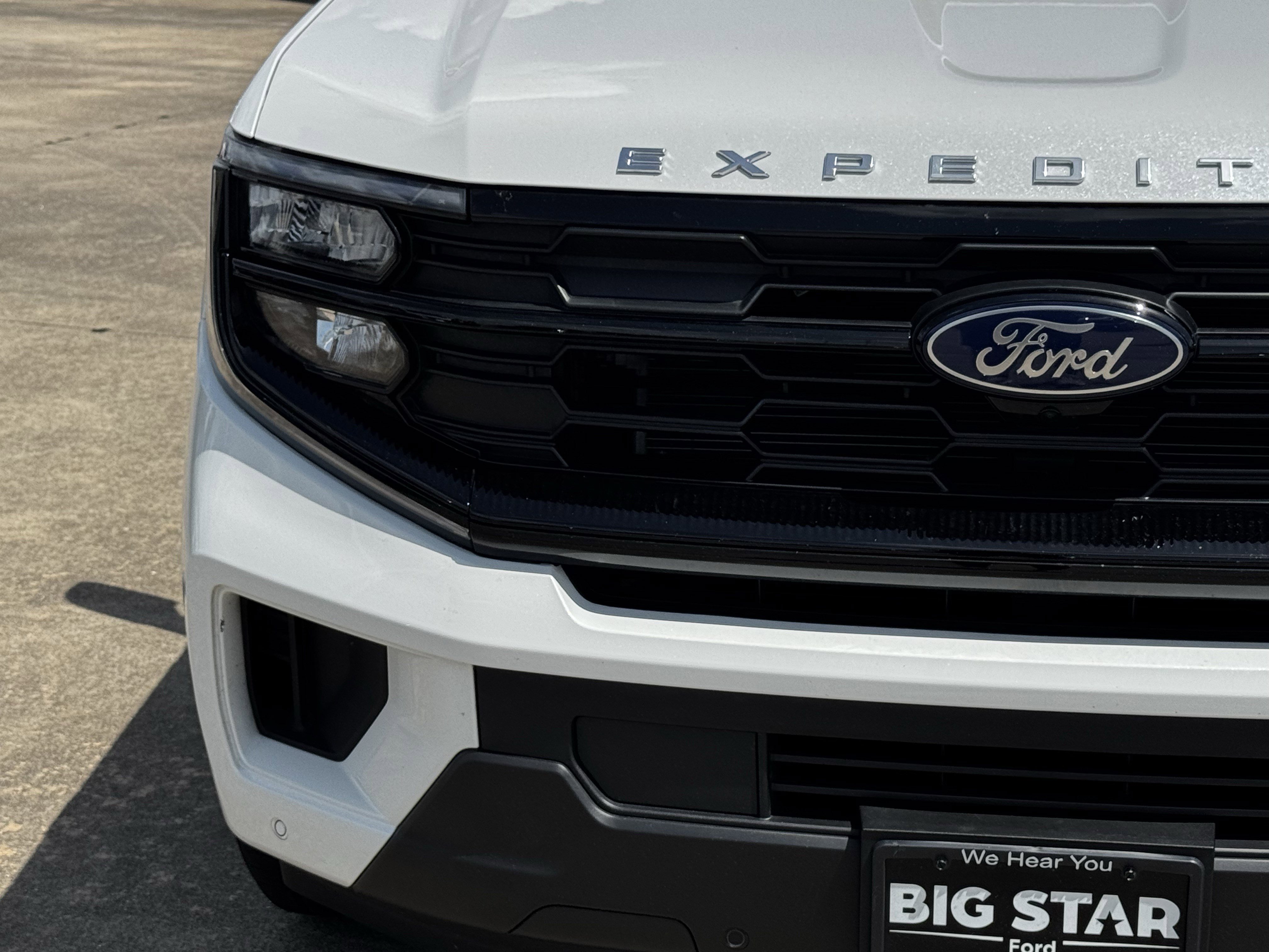 New 2026 Star White Metallic Tri-Coat Ford Active image 5