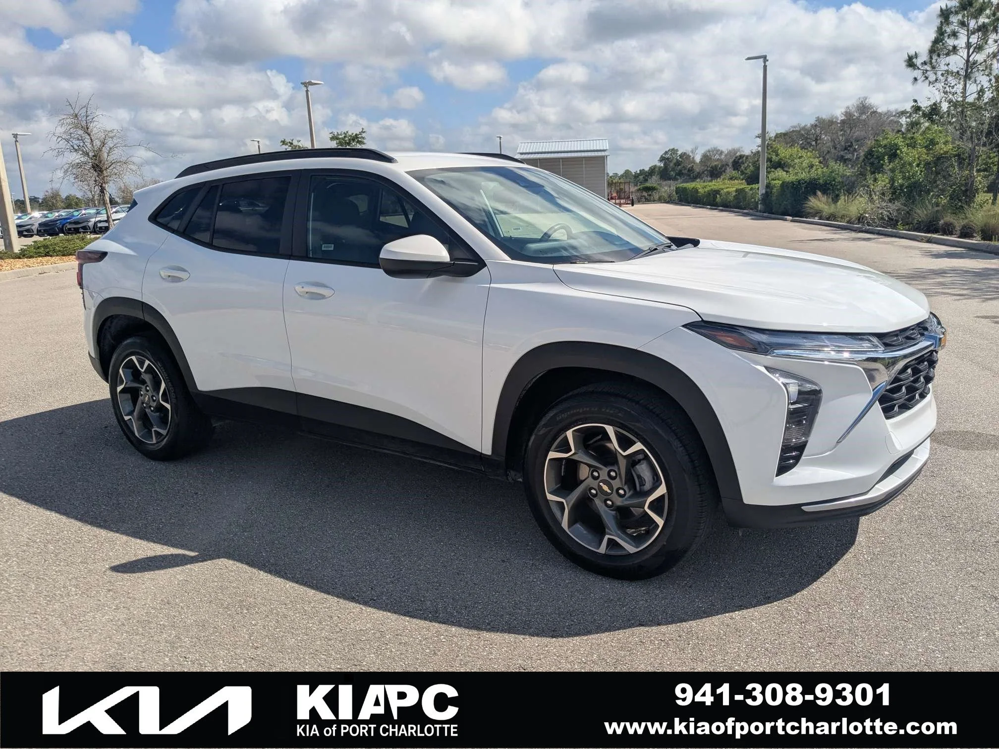 2025 Chevrolet Trax LT's photo