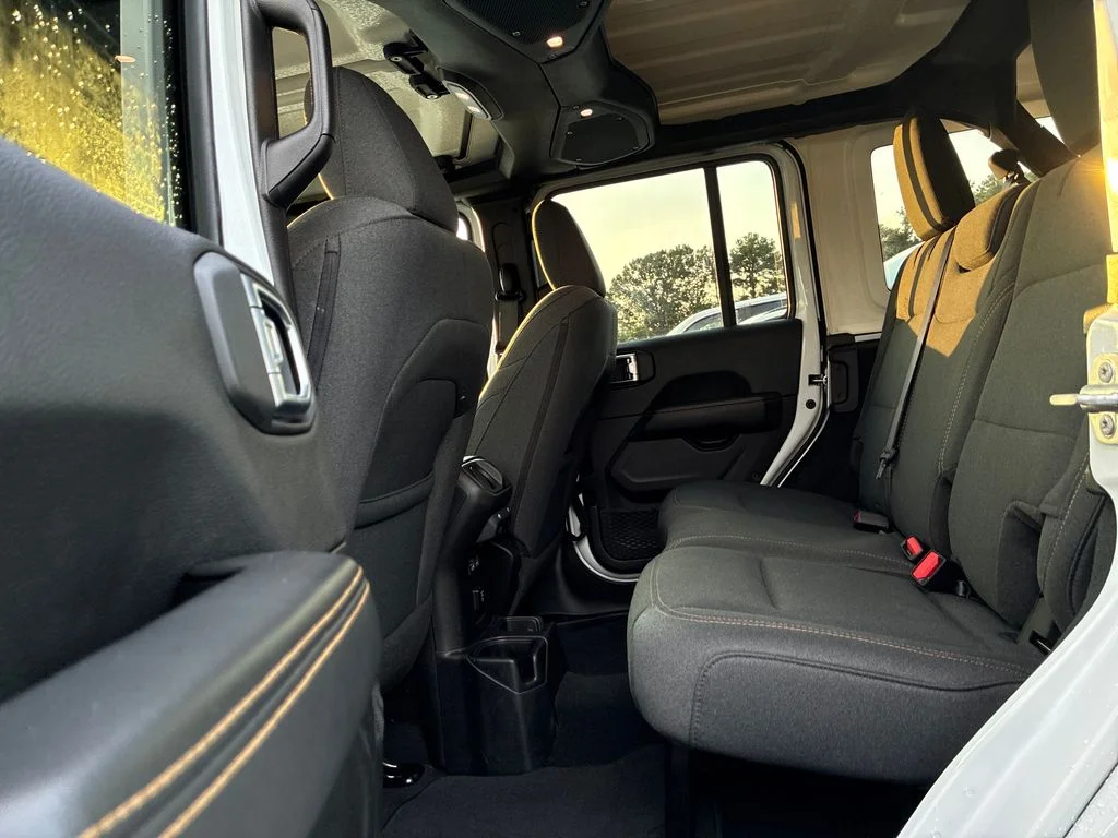 Used 2026 White Jeep Sahara image 22