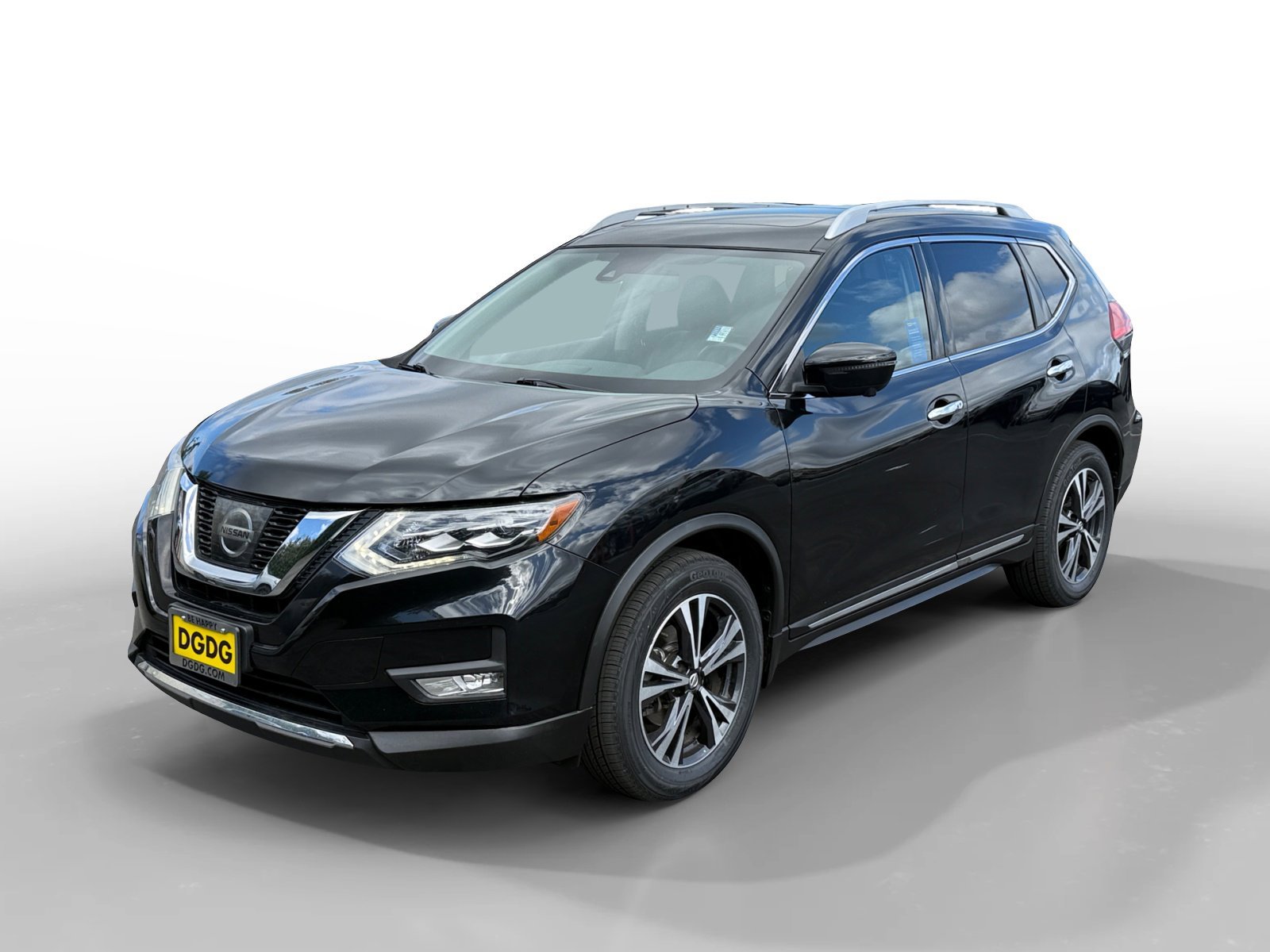 2017 Nissan Rogue SL FWD's photo