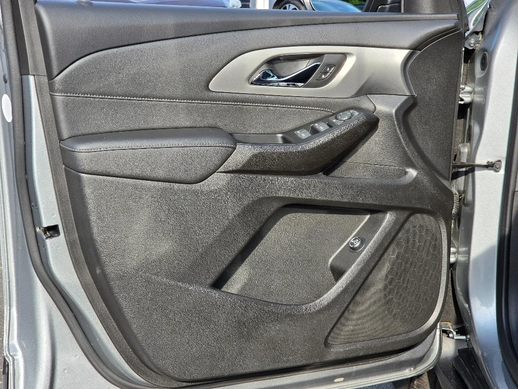 Used 2023 Sterling Gray Metallic Chevrolet LT image 30