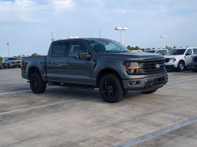 New 2026 Carbonized Gray Metallic Ford XLT image 104