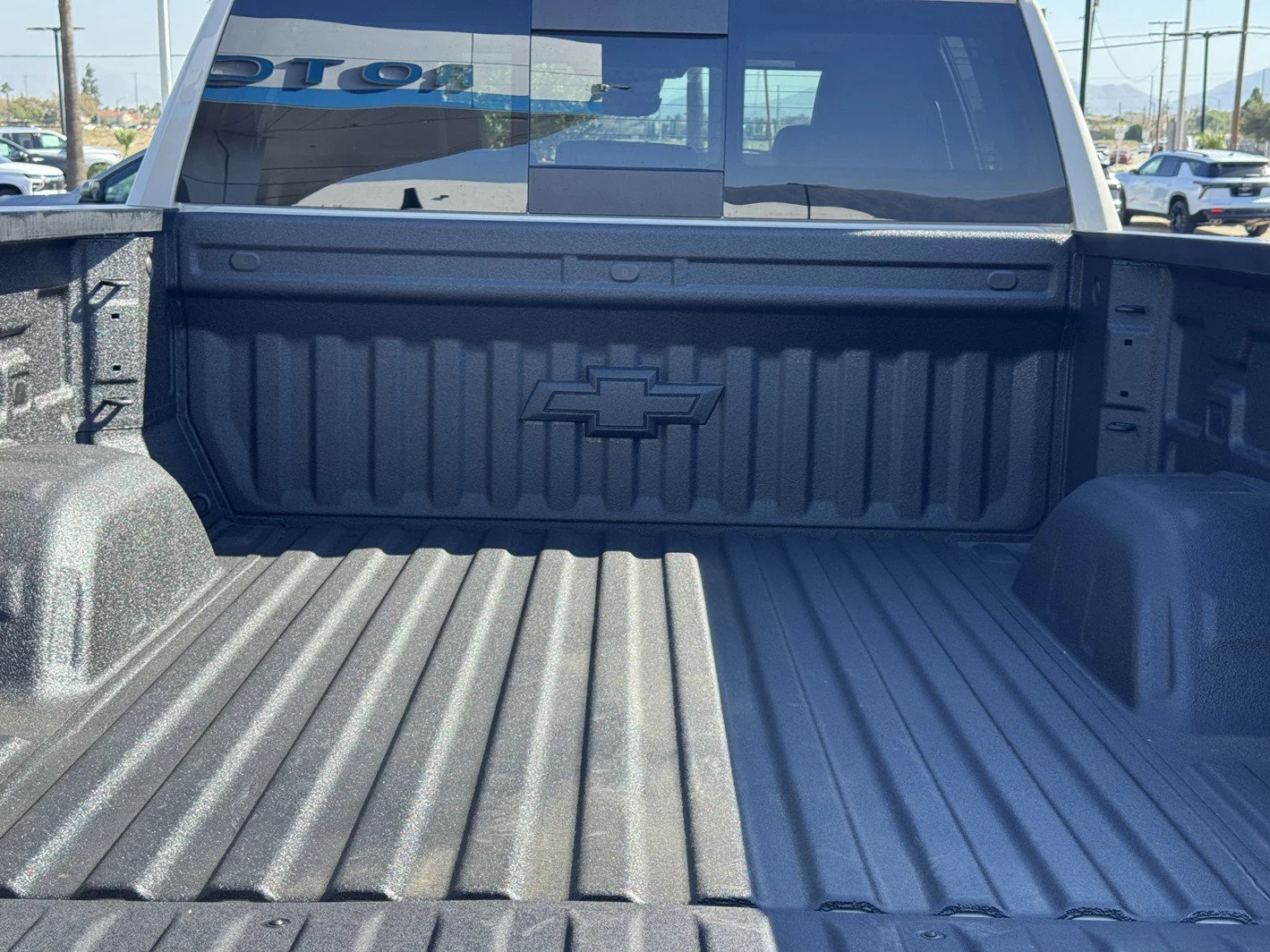 2026 Chevrolet Silverado 1500 ZR2 - Photo 13