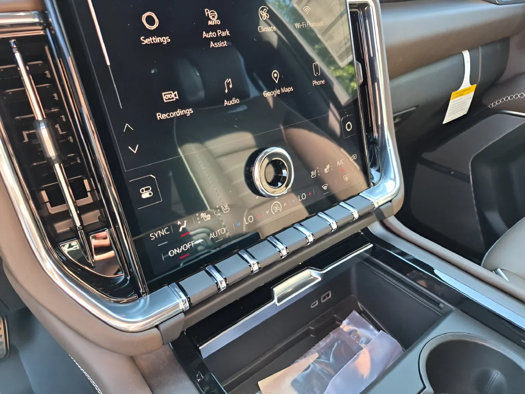 New 2026 GMC Yukon Denali Ultimate, photo 24