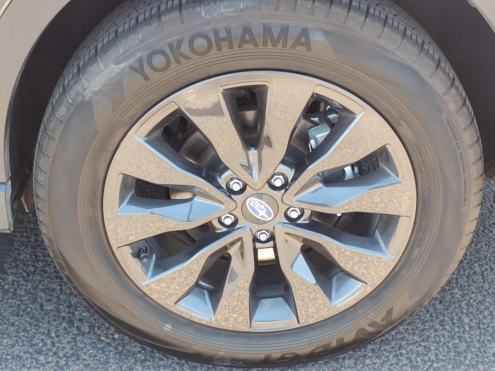 Used 2025 Ice Silver Metallic Subaru Onyx Edition image 11