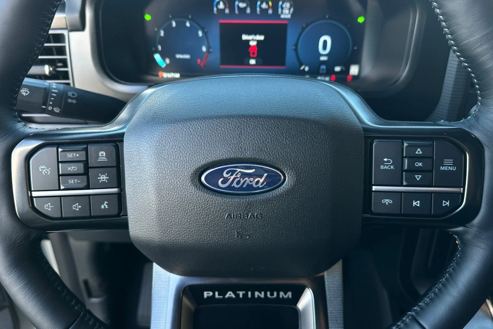 New 2025 Star White Metallic Tri-Coat Ford Platinum® image 19