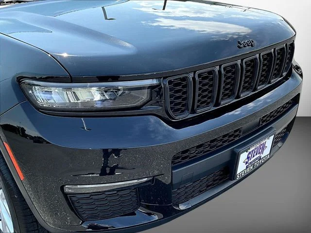 Used 2021 Black Jeep Limited image 39