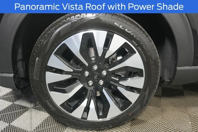 New 2027 Agate Black Metallic Ford Platinum™ image 9