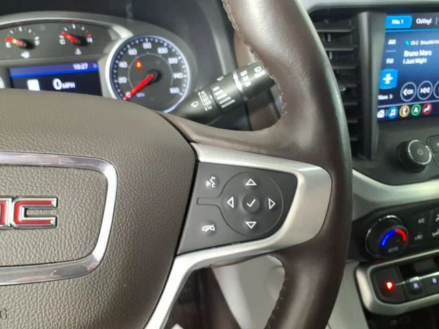 Used 2021 White GMC SLT image 17
