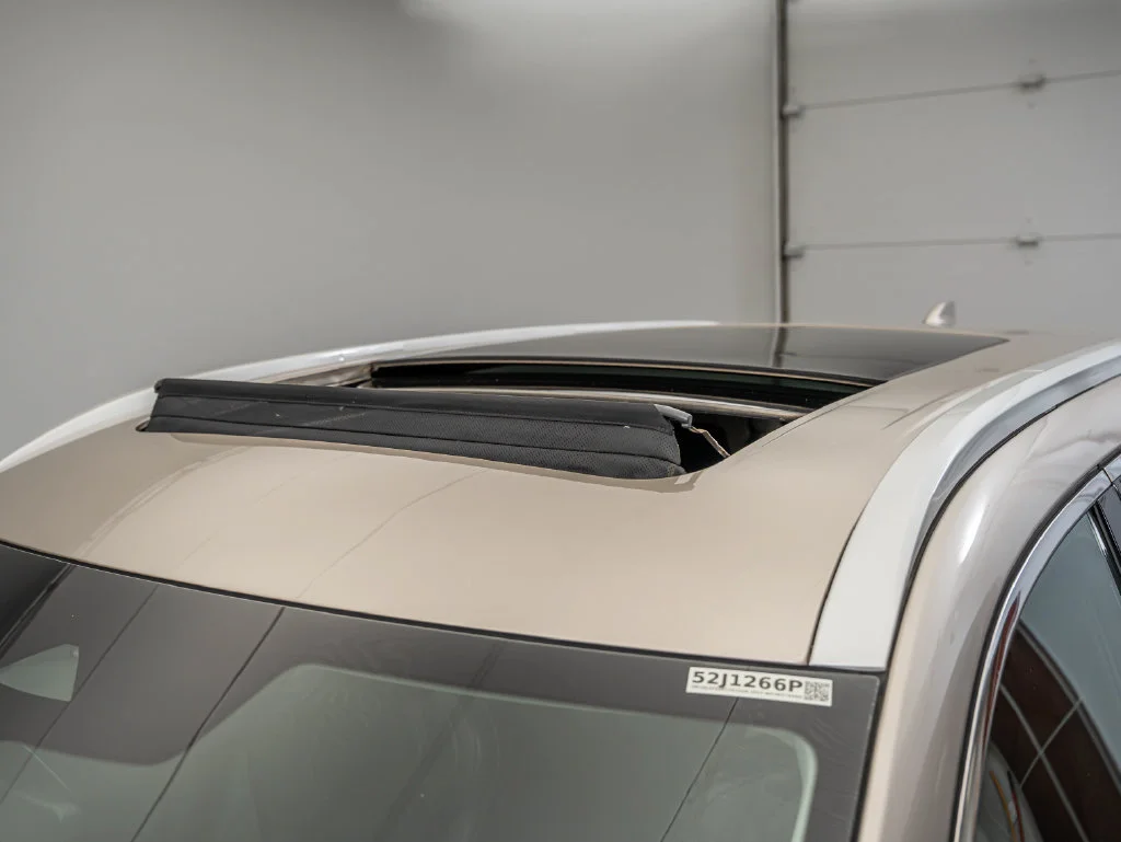 Used 2023 Warm Titanium INFINITI LUXE image 16
