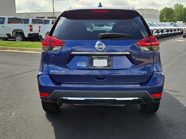 Used 2018 Blue Nissan SV image 10