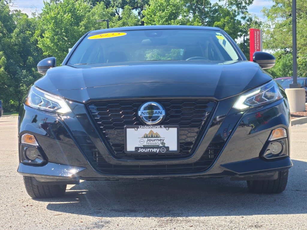 Used 2022 Black Nissan 2.5 SR image 3