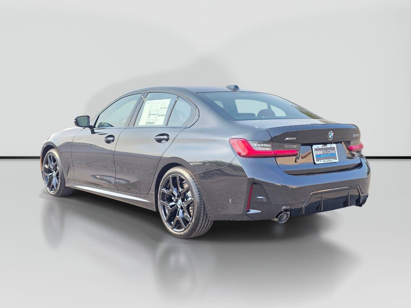 New 2026 Black Sapphire Metallic BMW 330i xDrive image 4