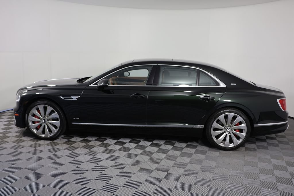 Used 2021 Black Bentley W12 image 5