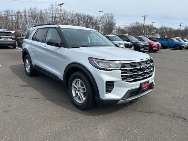 2026 Ford Explorer Active 4WD's photo