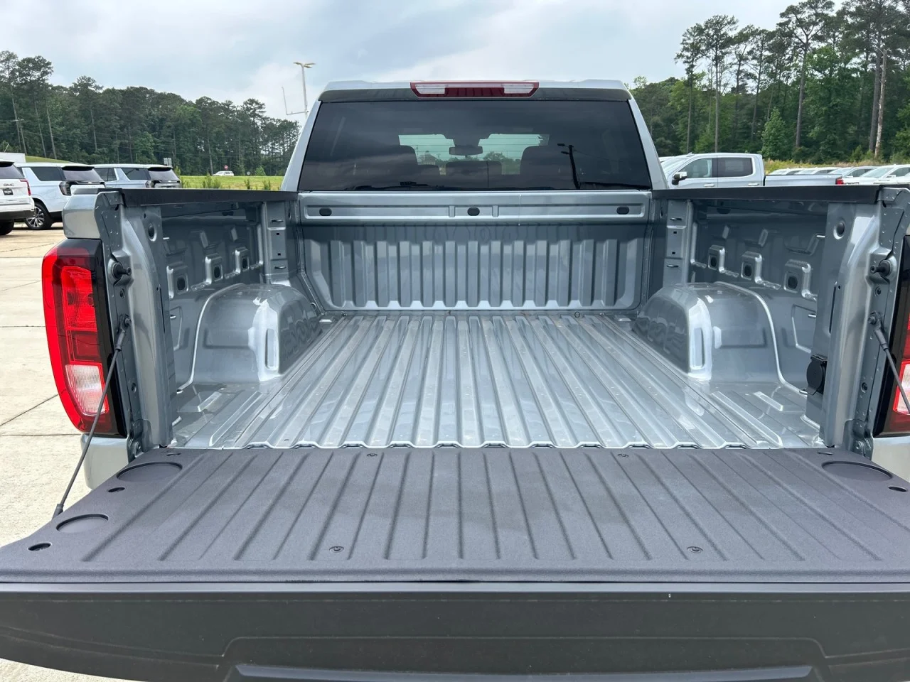 2026 GMC Sierra 1500 Elevation - Photo 7
