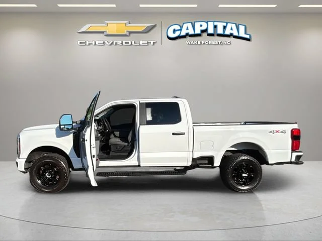 Used 2024 White Ford XL image 9