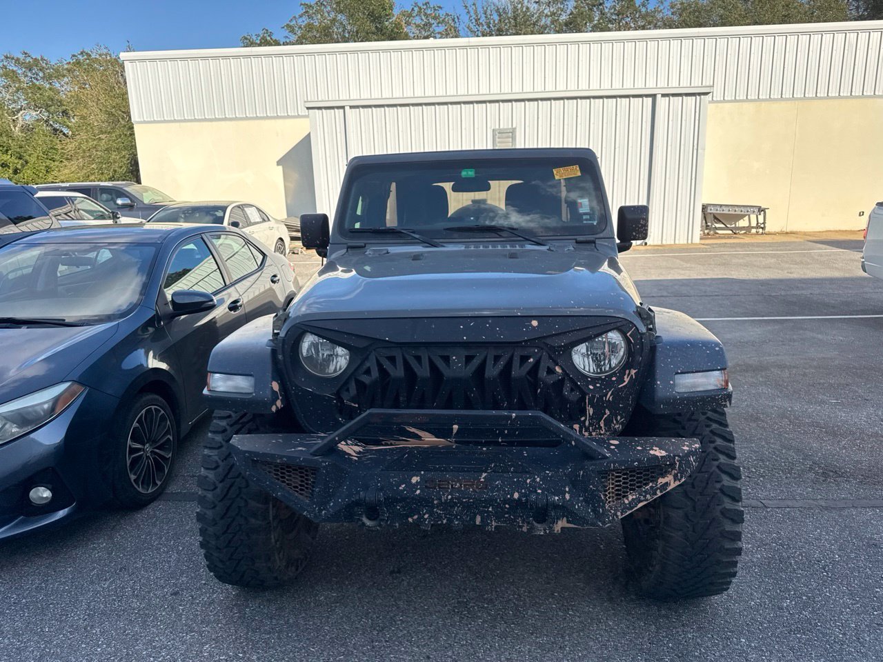 Used 2020 Gray Jeep Unlimited Sport Altitude image 2