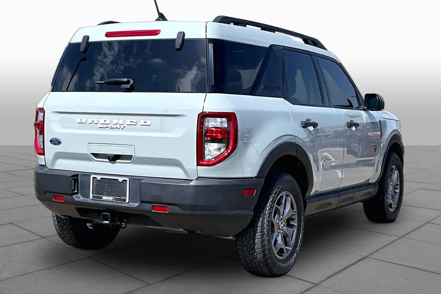 Used 2023 Cactus Gray Ford Badlands image 12