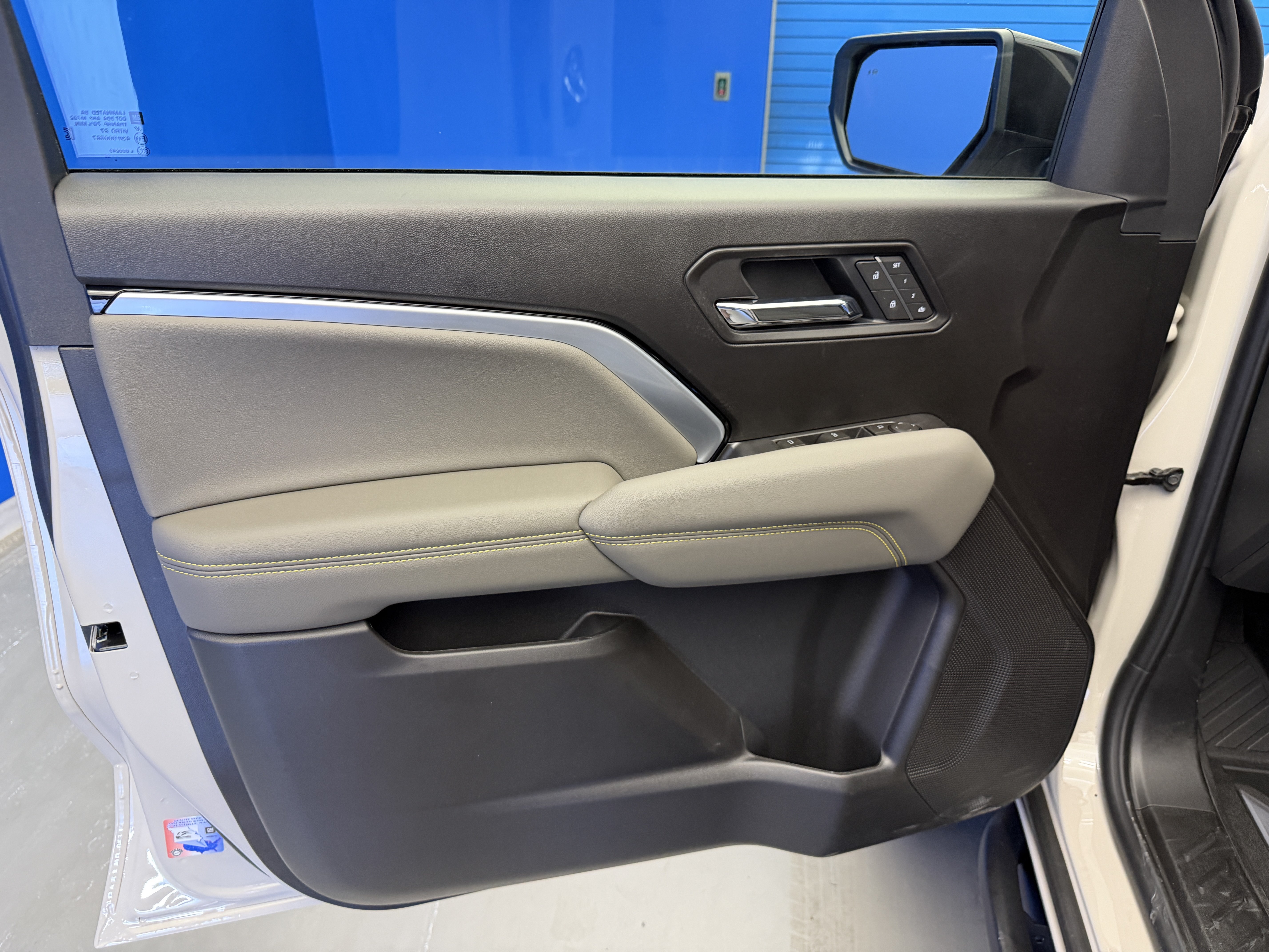 2026 Chevrolet Colorado ZR2 - Photo 9