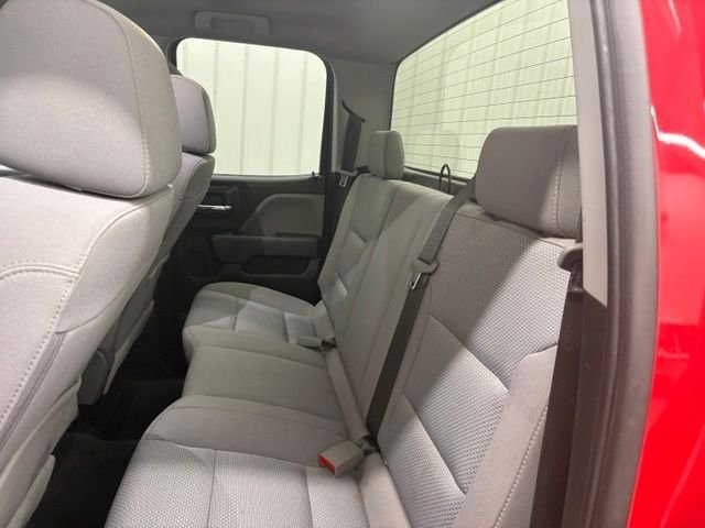 Used 2018 Red Chevrolet Custom image 9