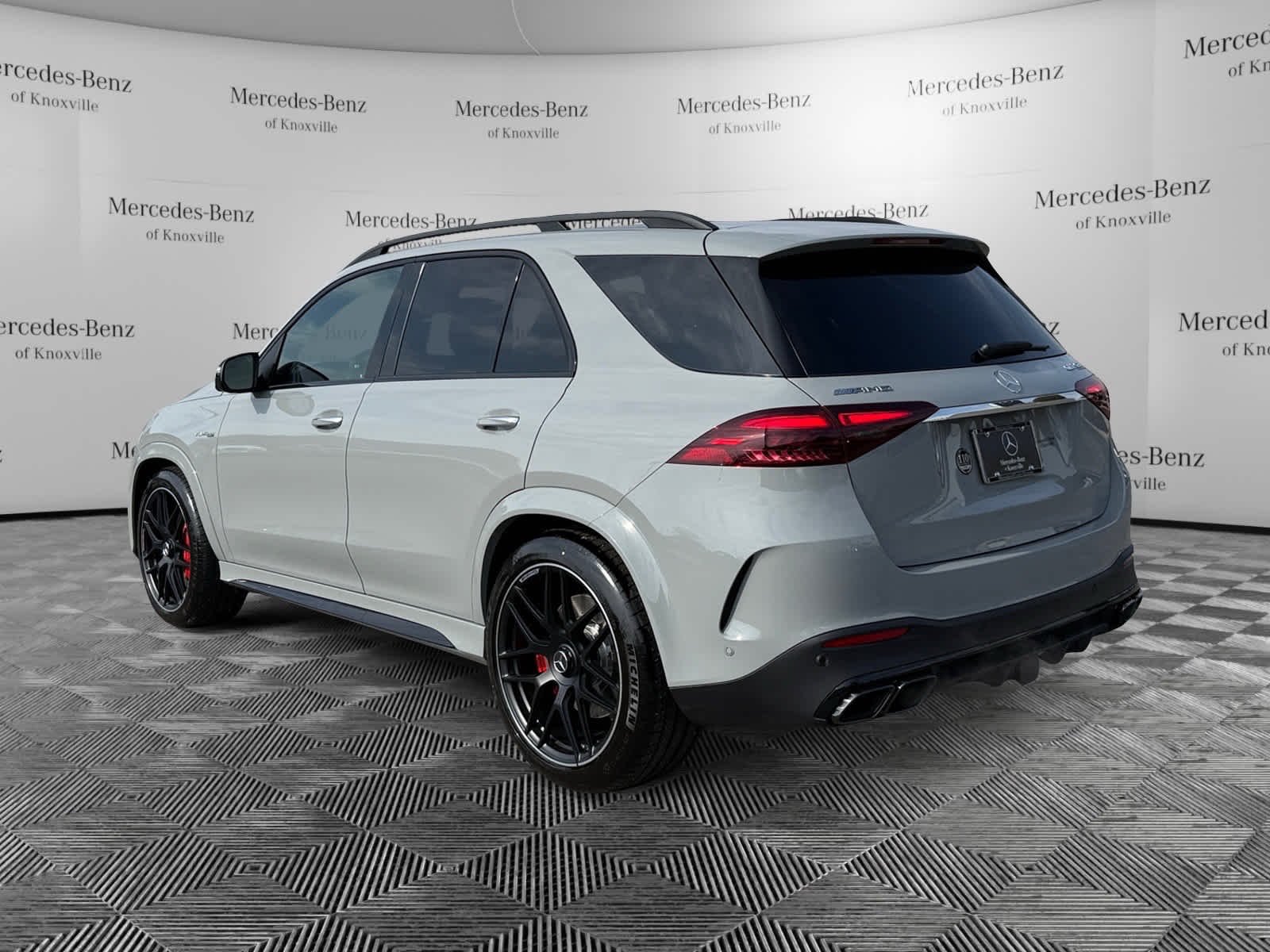 New 2026 MANUFAKTUR Alpine Grey Mercedes-Benz AMG® GLE 63 S image 3