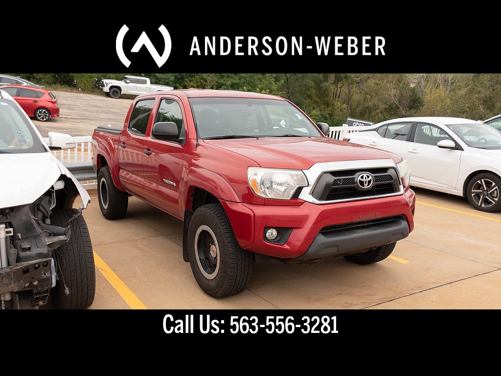 Used 2015 Barcelona Red Metallic Toyota V6 image 1