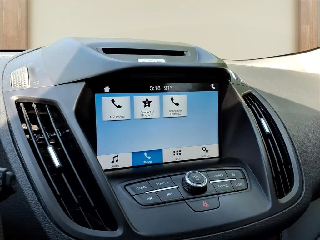 Used 2017 White Ford SE image 6