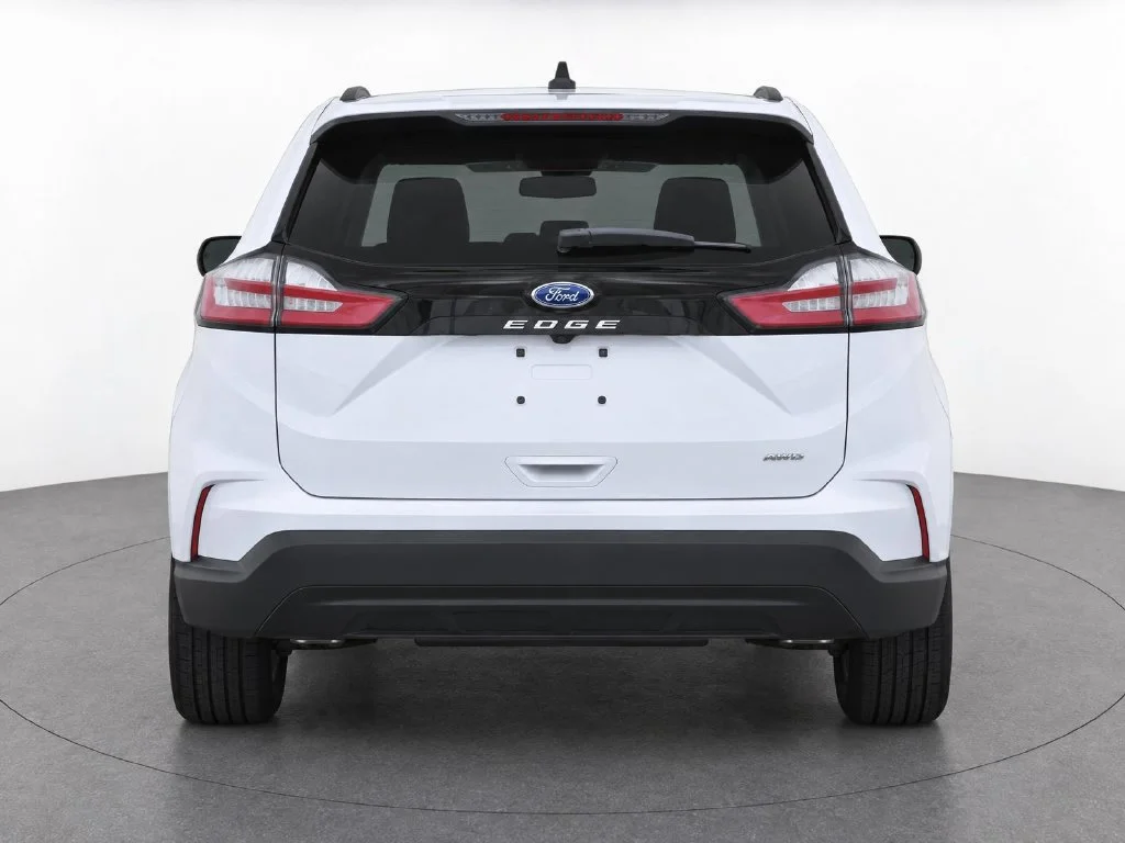 Used 2024 White Ford SE image 6