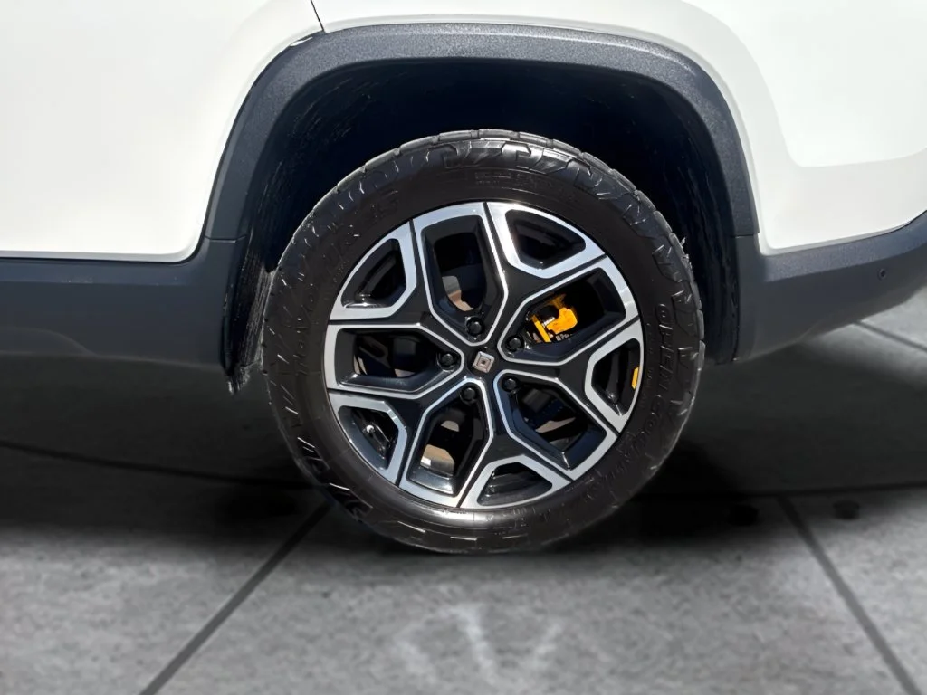 Used 2022 White Rivian Adventure image 25