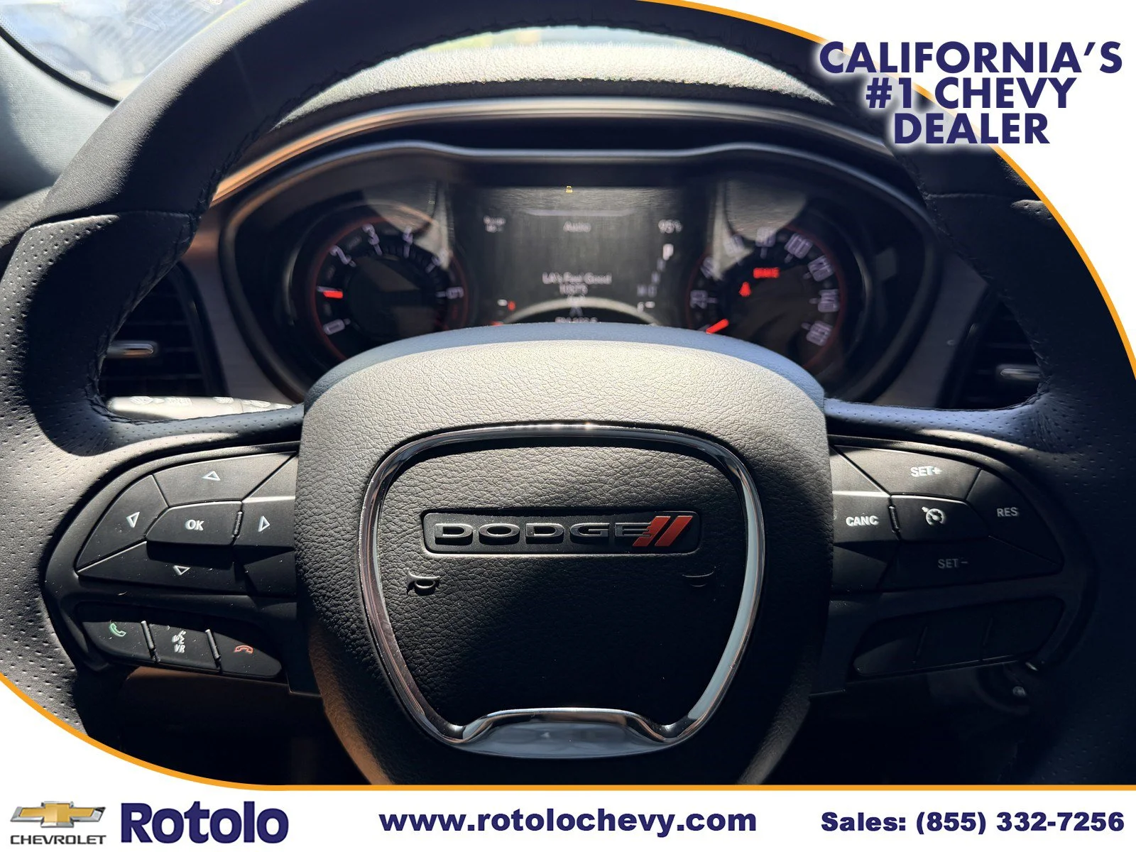 Used 2018 Granite Pearlcoat Dodge SXT image 21