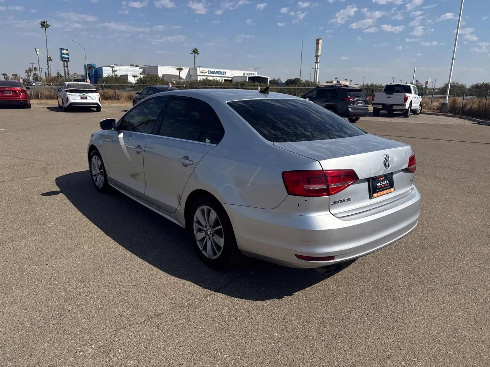 Used 2015  Volkswagen 1.8T SE image 5