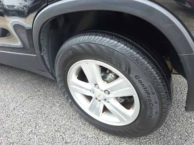 Used 2016 Black Chevrolet LT image 11