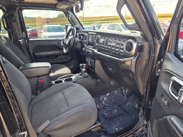 Used 2020 Black Clearcoat Jeep Sahara image 16