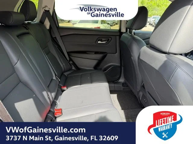 Used 2025 Gun Metallic Nissan SL image 8