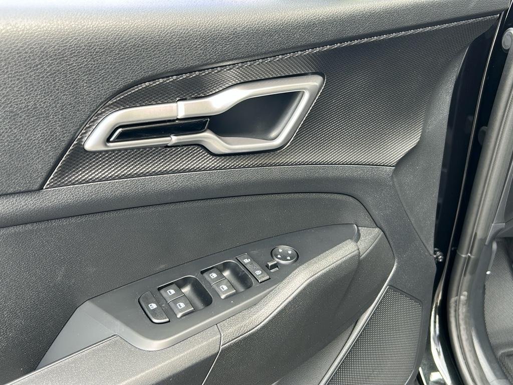 2025 Kia Sportage LX Hybrid - Photo 17