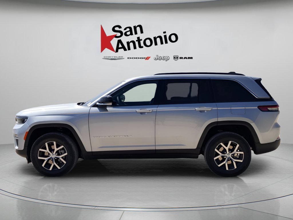 New 2025 Silver Zynith Exterior Paint Jeep Limited image 5