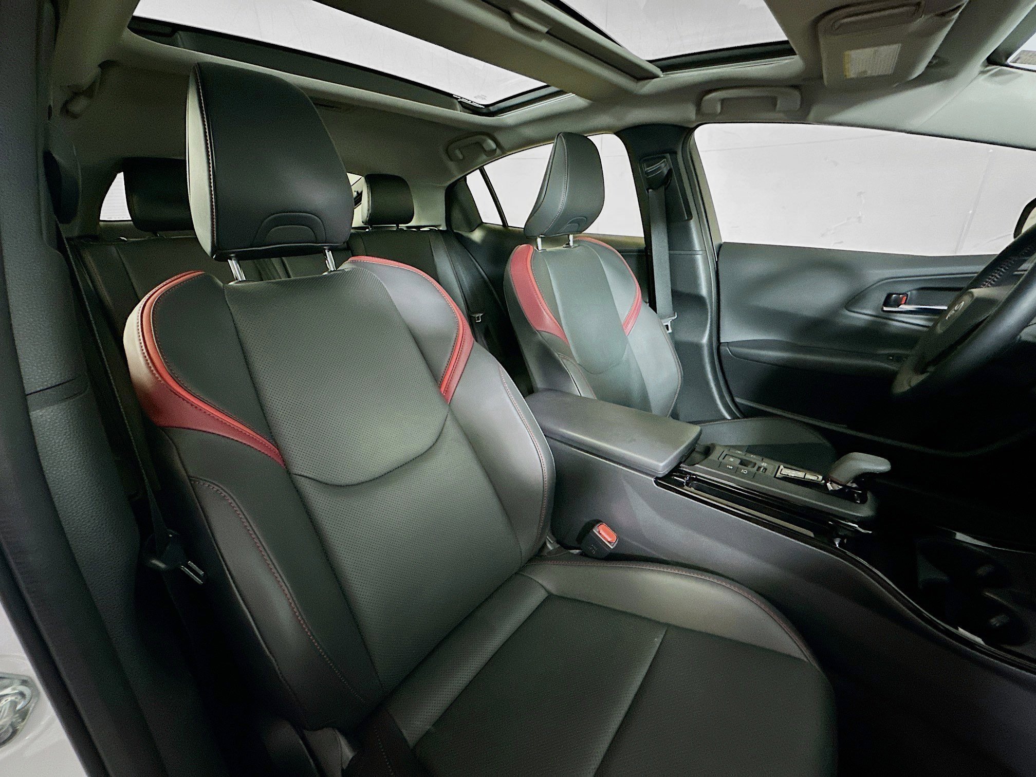 2024 Toyota Prius Prime XSE Premium - Photo 25