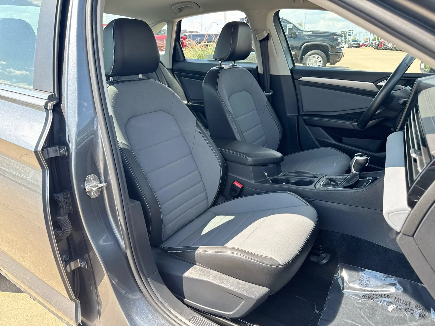 Used 2025 Gray Volkswagen SE image 23