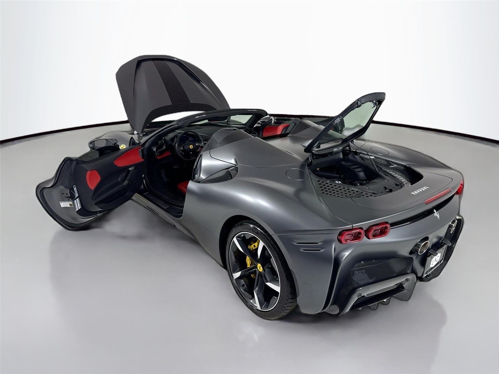 2022 Ferrari SF90 Base - Photo 43