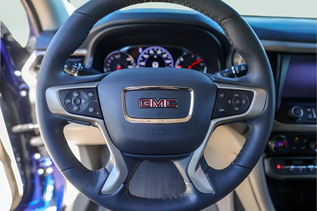 Used 2023 Blue GMC Denali image 15