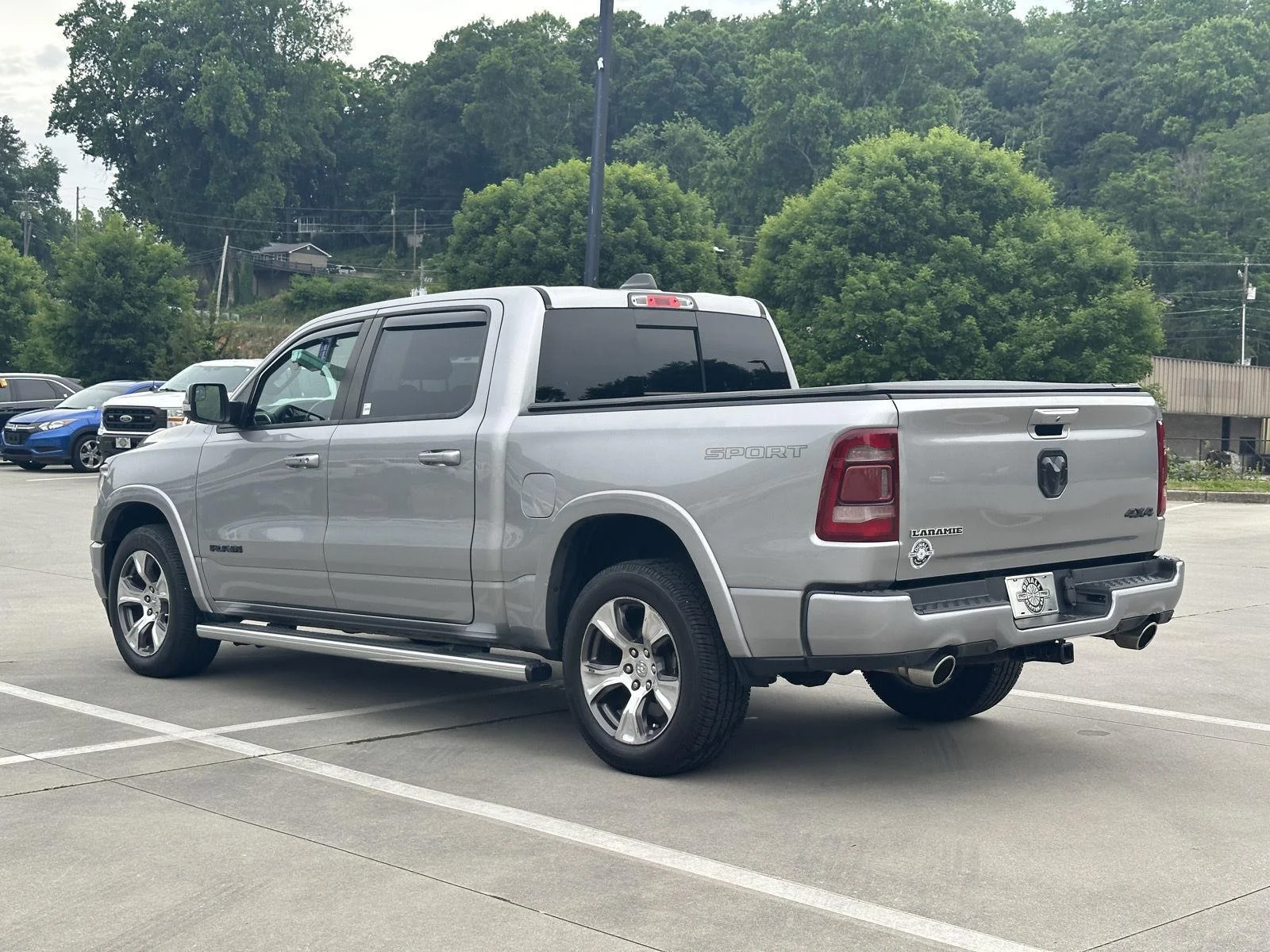 Used 2020 Billet Silver Metallic Clearcoat Ram Laramie image 5
