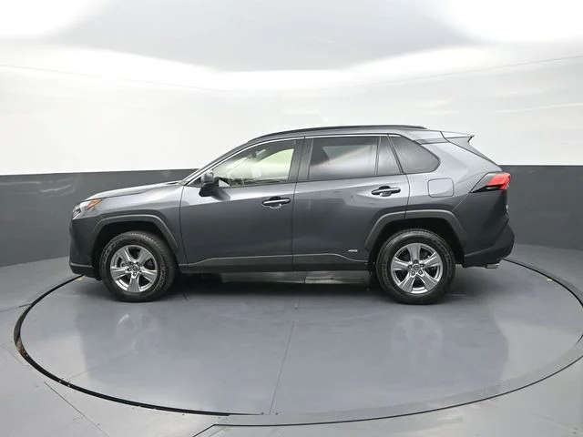 Used 2025 Gray Toyota LE image 4