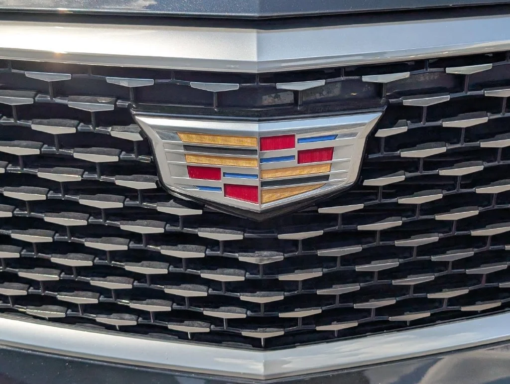 Used 2023 STELLAR BLACK METALLIC Cadillac FWD Premium Luxury image 3
