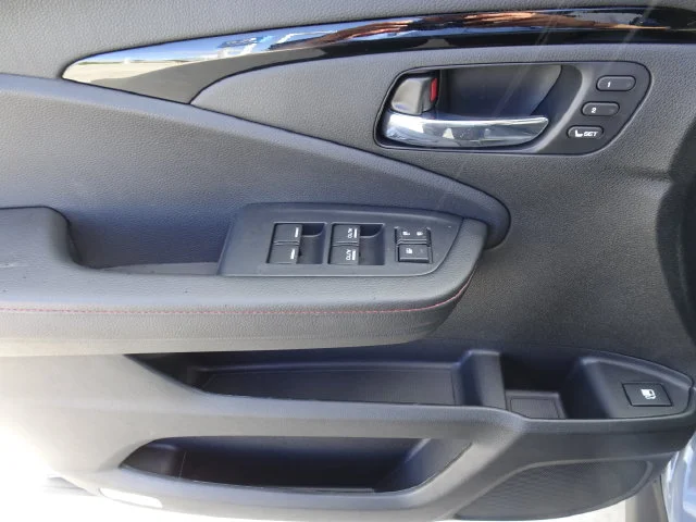 New 2026 Sonic Gray Pearl Honda Black Edition image 8
