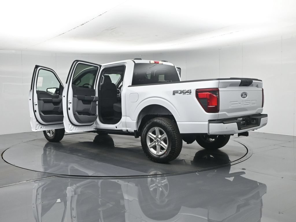 New 2026 Oxford White Ford XLT image 33